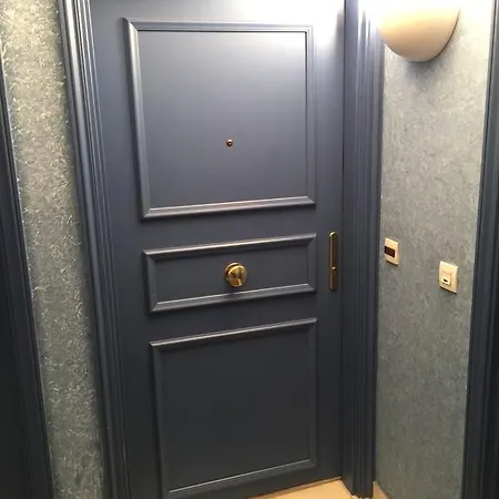 Victoria Palace/ Queen's Garden Sea View Appartement *