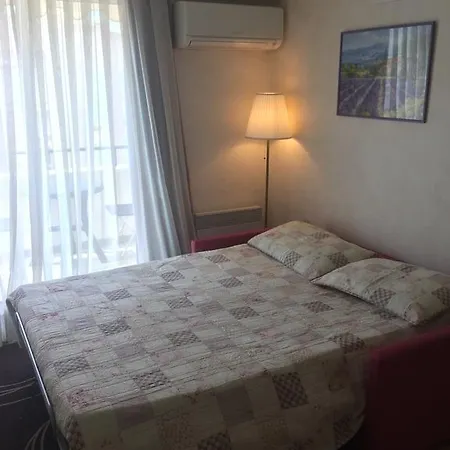 Appartement Victoria Palace/ Queen's Garden Sea View Menton