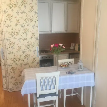 Victoria Palace/ Queen's Garden Sea View Appartement Menton
